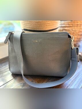 Furla leather shoulder bag